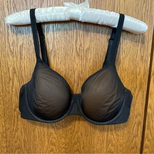 Victoria’s Secret lined perfect coverage bra; Black 36C
